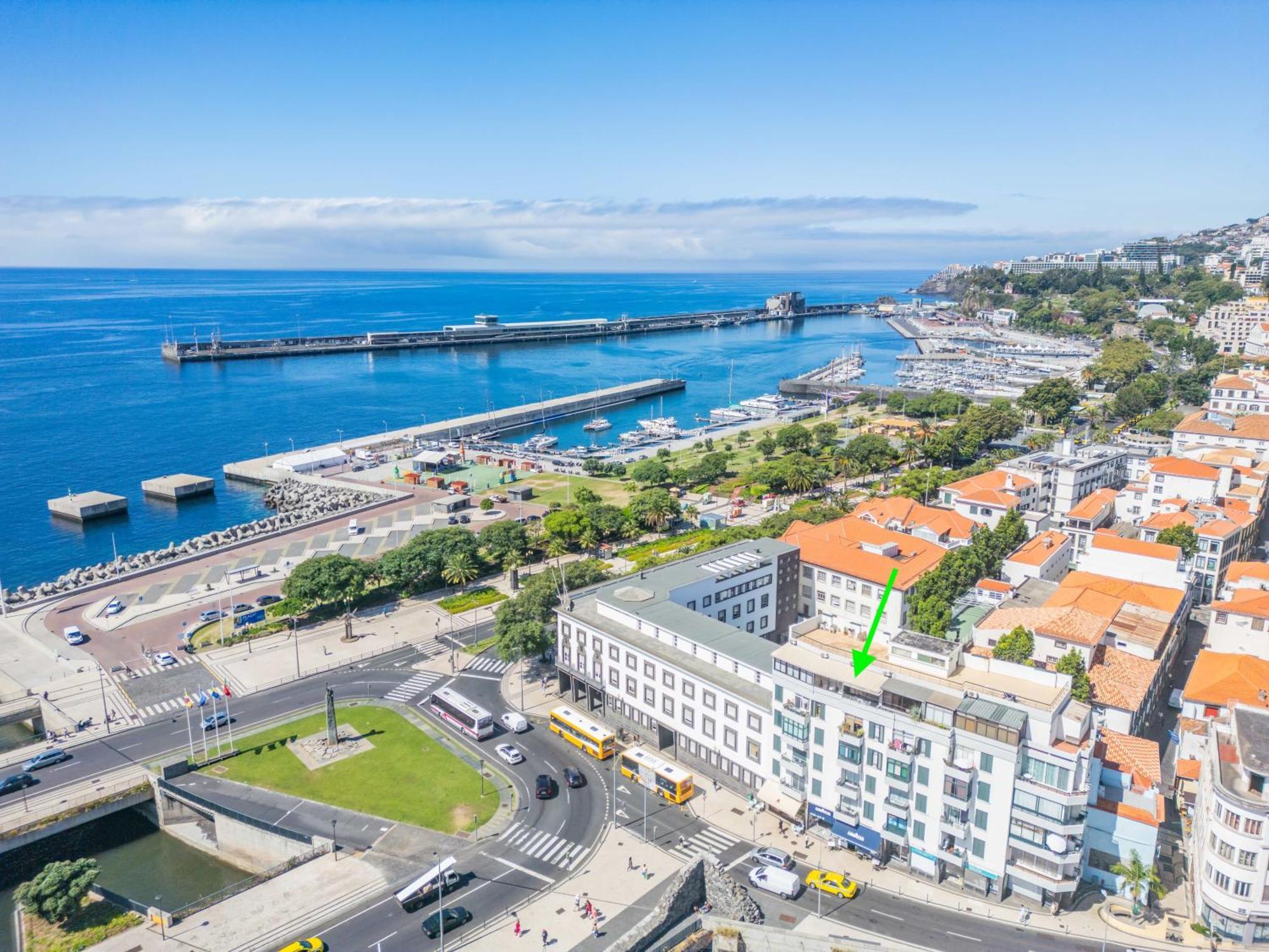 Super Central - Cork Funchal  Extérieur photo