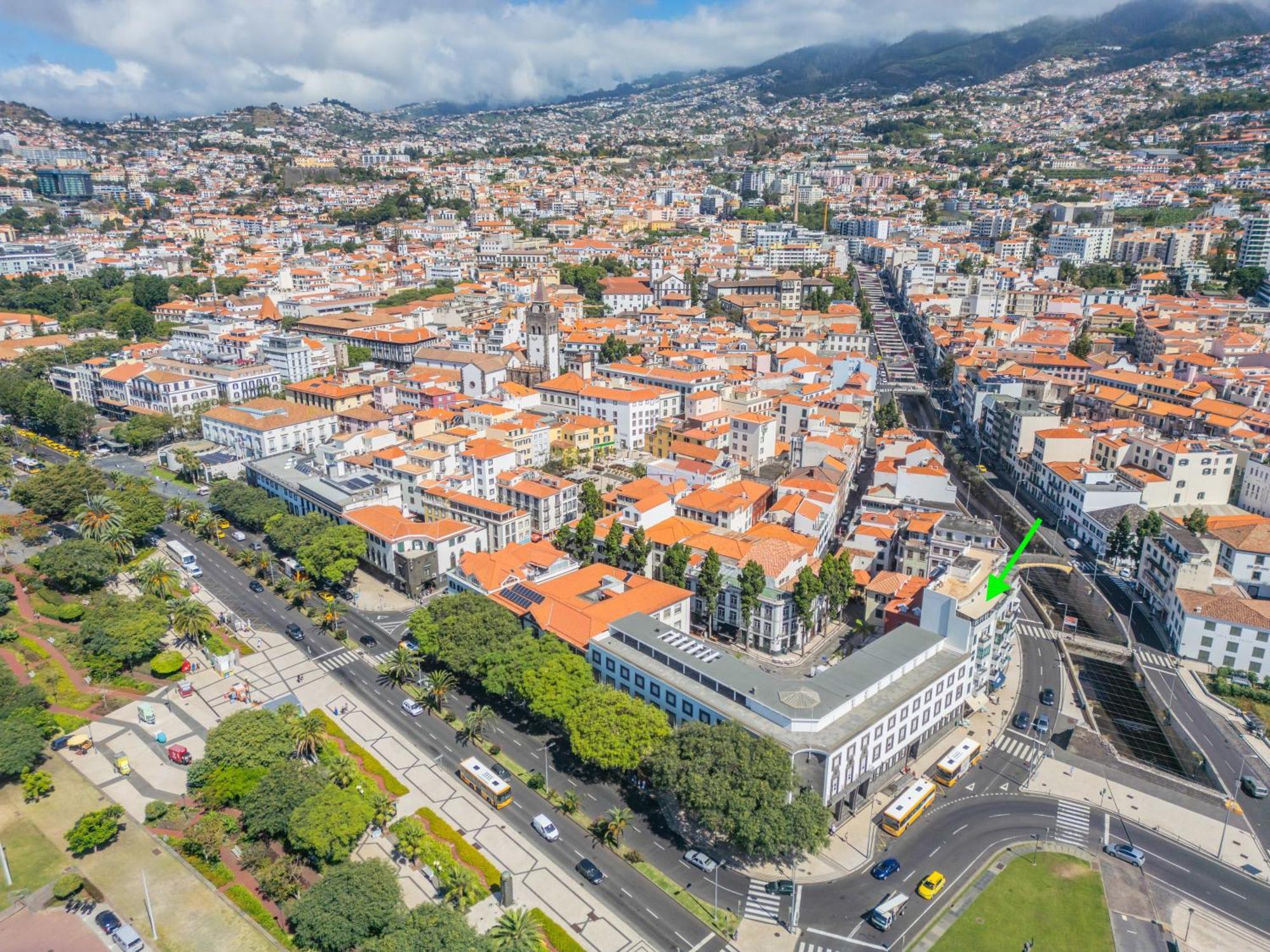 Super Central - Cork Funchal  Extérieur photo
