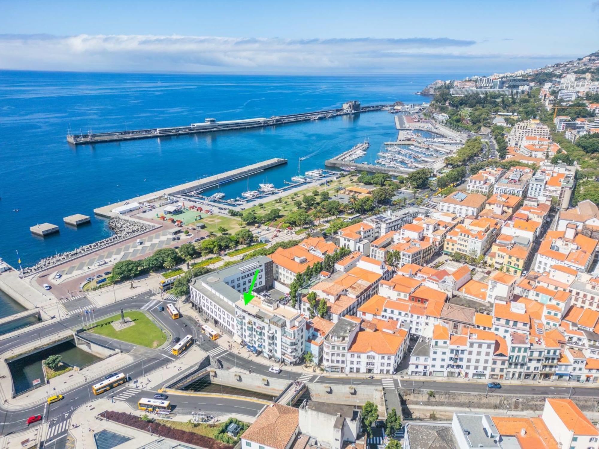 Super Central - Cork Funchal  Extérieur photo